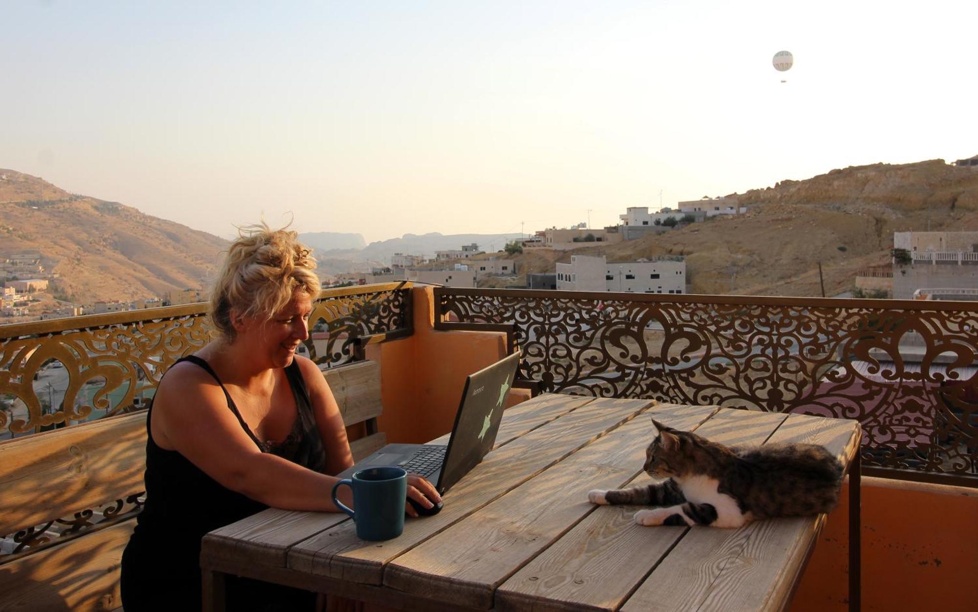 Petra Bed & Breakfast Wadi Musa Exterior photo
